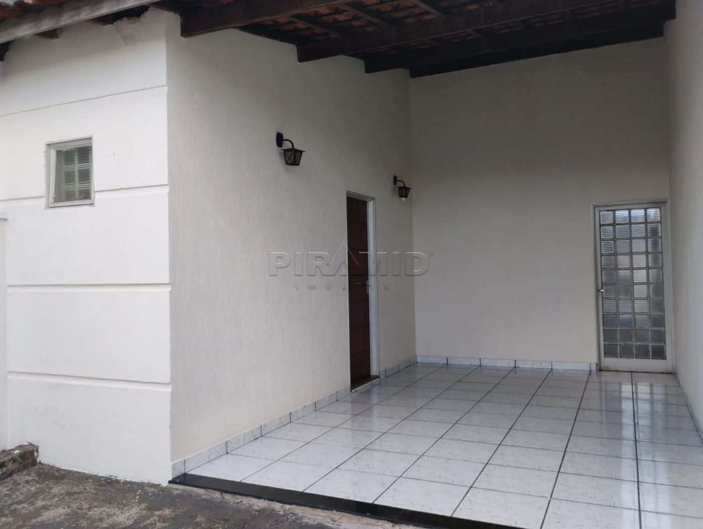 Alugar Casa / Padr&atilde;o em Ribeir&atilde;o Preto R$ 2.300,00 - Foto 1