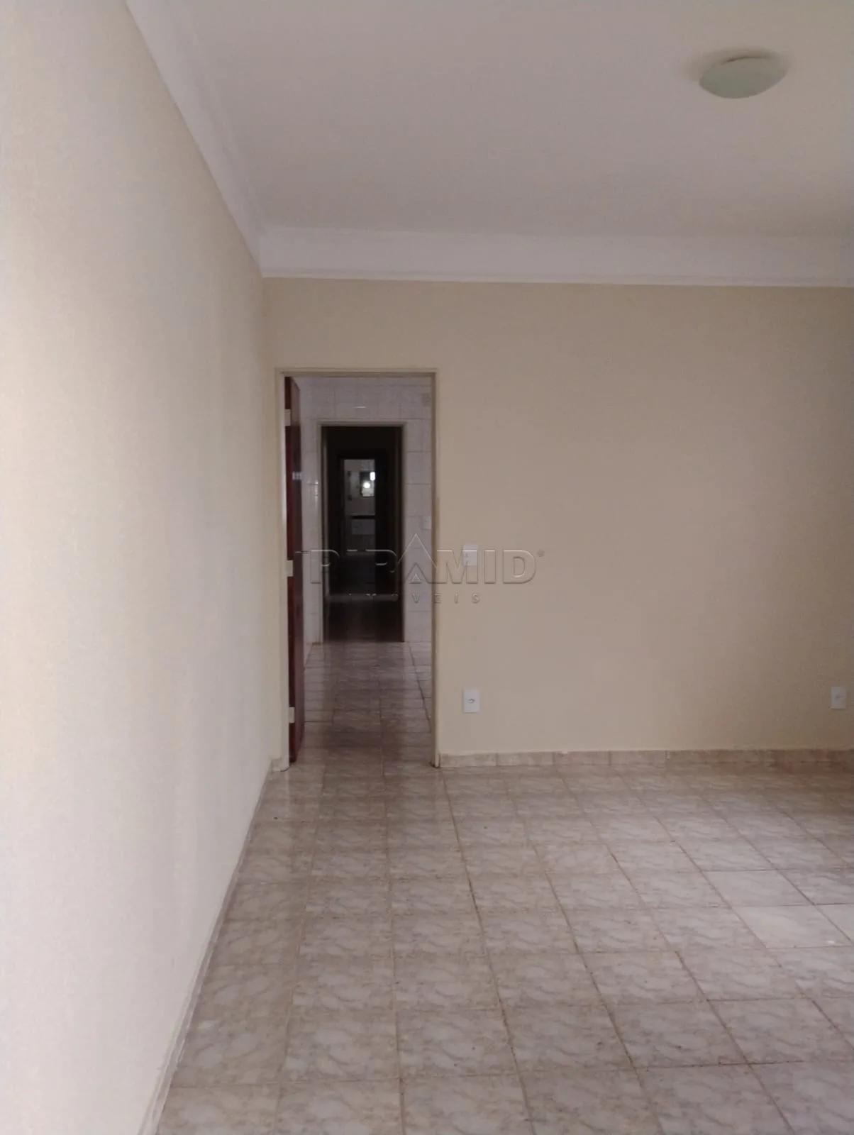 Alugar Casa / Padr&atilde;o em Ribeir&atilde;o Preto R$ 2.300,00 - Foto 2