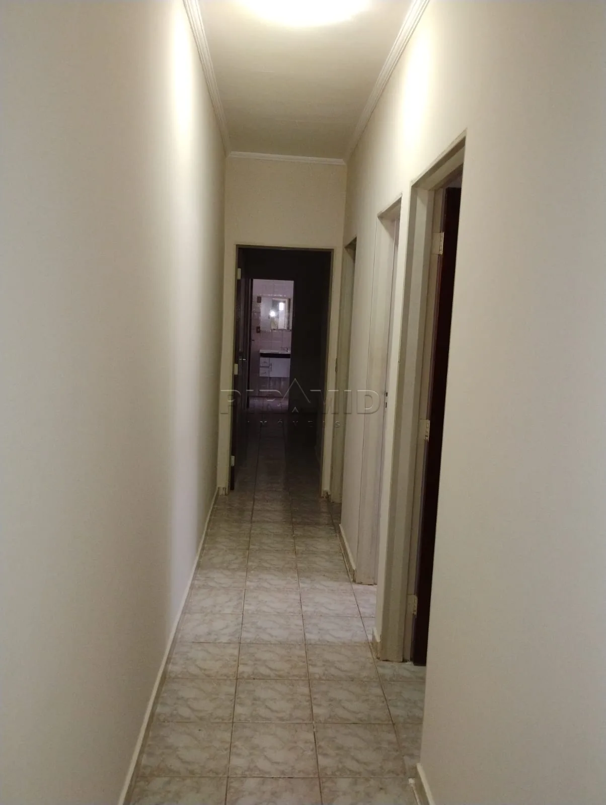 Alugar Casa / Padr&atilde;o em Ribeir&atilde;o Preto R$ 2.300,00 - Foto 4