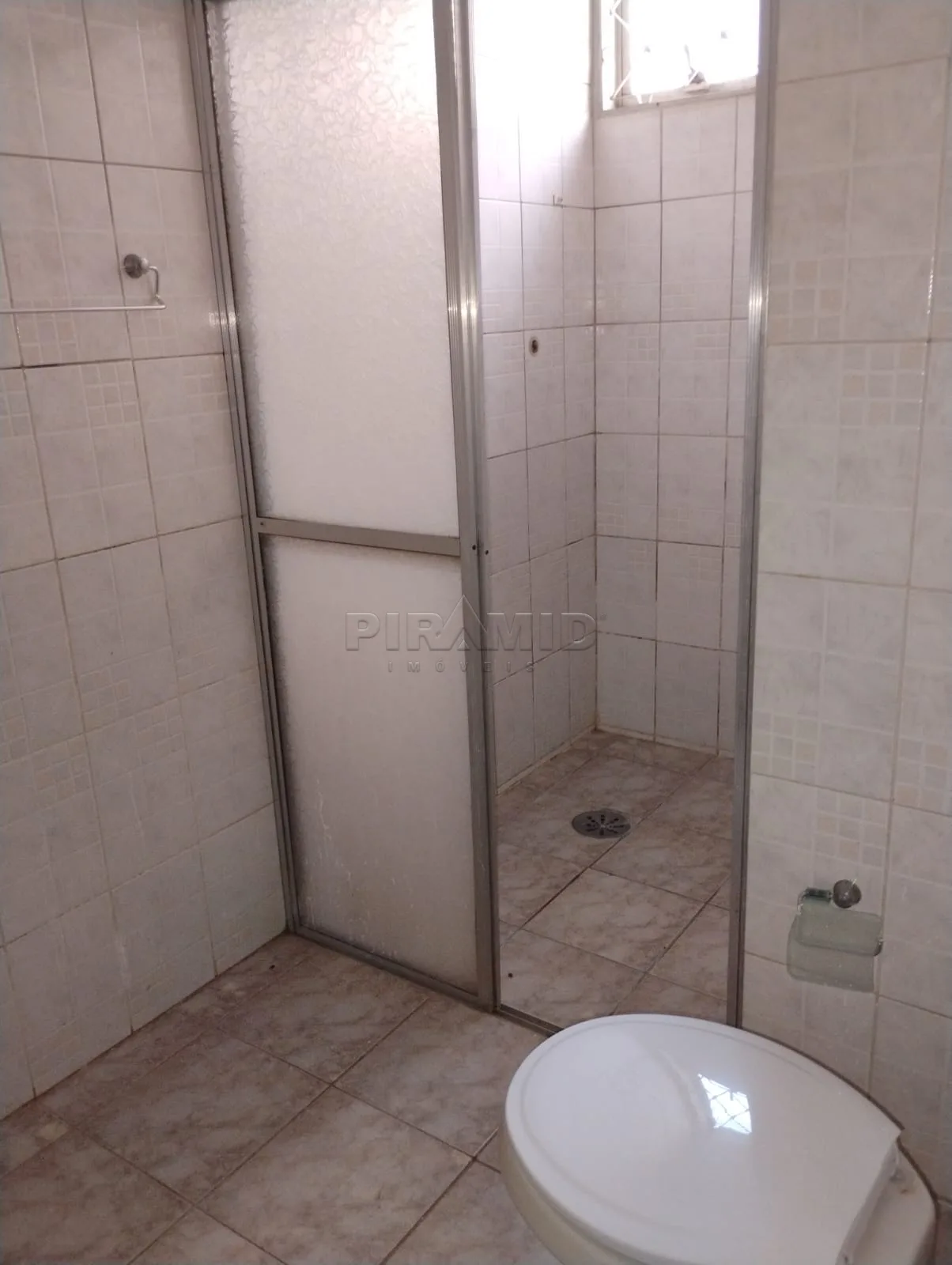 Alugar Casa / Padr&atilde;o em Ribeir&atilde;o Preto R$ 2.300,00 - Foto 5