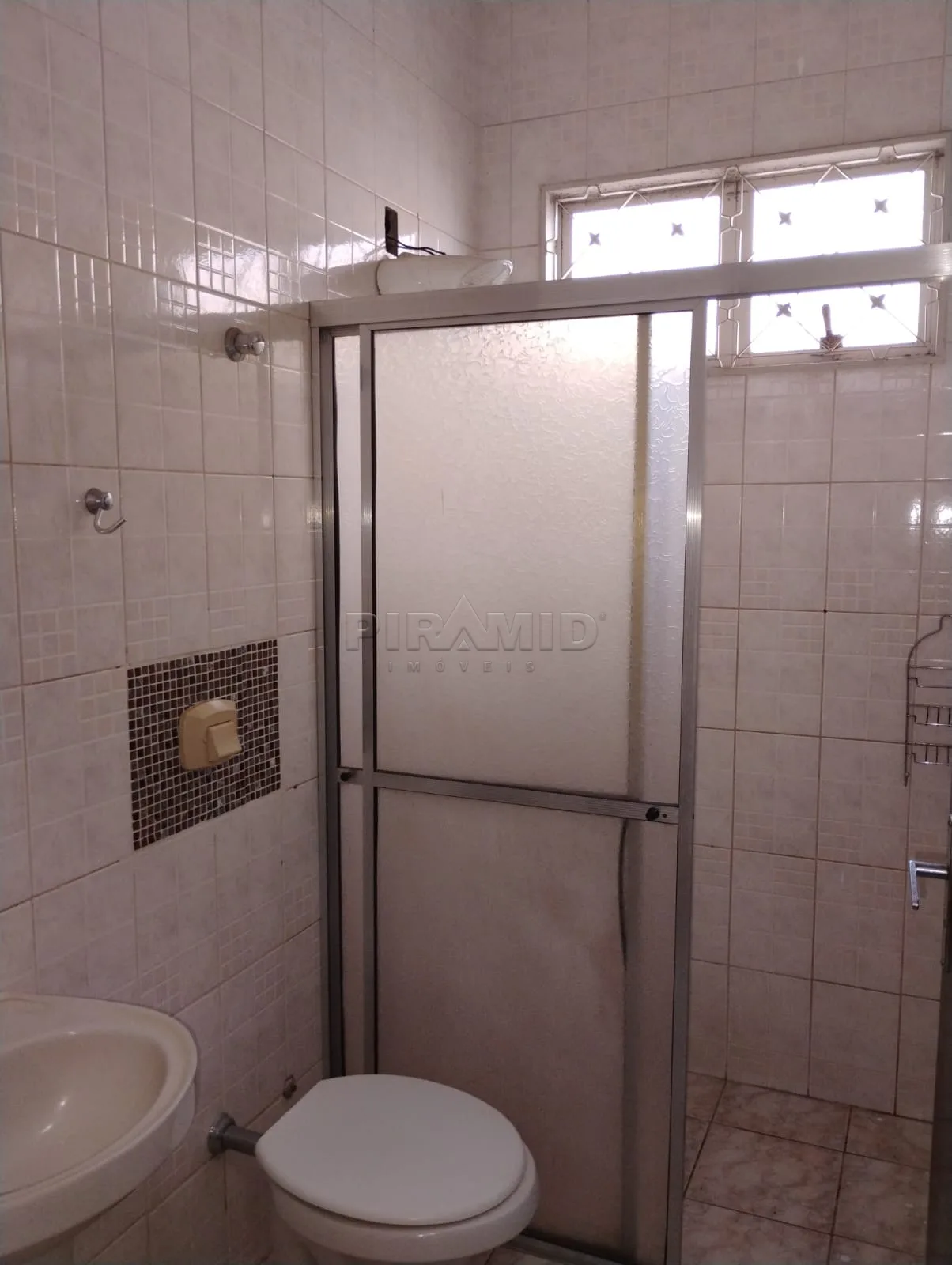 Alugar Casa / Padr&atilde;o em Ribeir&atilde;o Preto R$ 2.300,00 - Foto 8