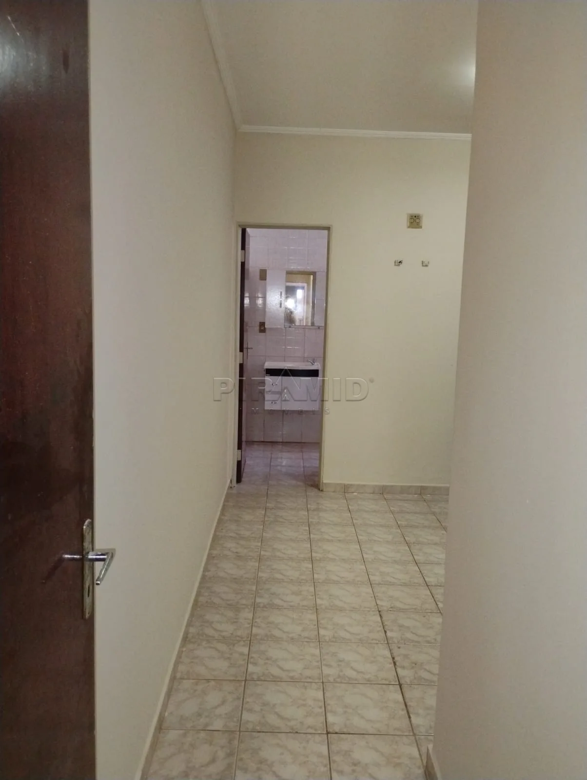 Alugar Casa / Padr&atilde;o em Ribeir&atilde;o Preto R$ 2.300,00 - Foto 9