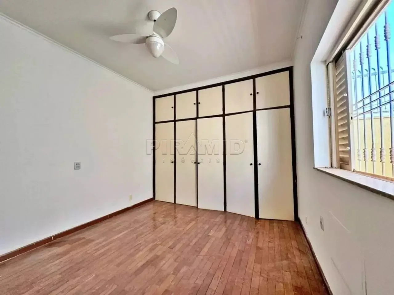 Alugar Casa / Padr&atilde;o em Ribeir&atilde;o Preto R$ 4.500,00 - Foto 11