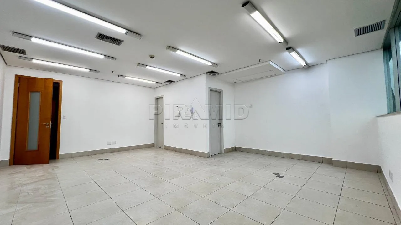 Alugar Comercial / Sala em Ribeir&atilde;o Preto R$ 3.200,00 - Foto 1