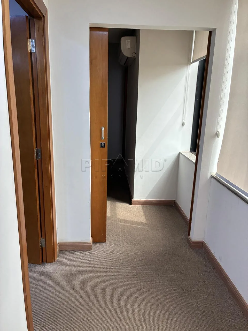 Alugar Comercial / Sala em Ribeir&atilde;o Preto R$ 4.000,00 - Foto 7