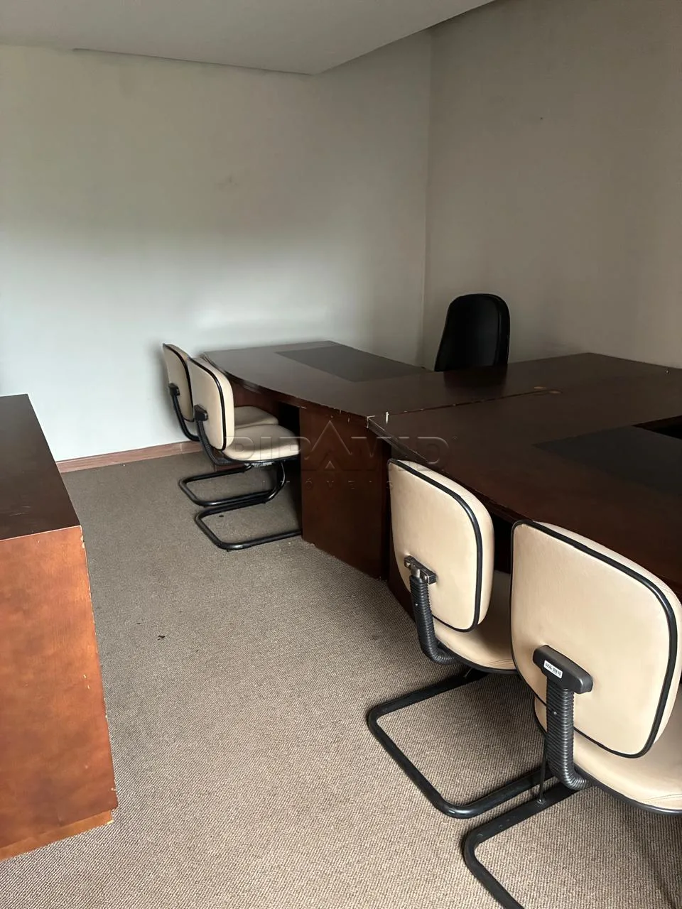 Alugar Comercial / Sala em Ribeir&atilde;o Preto R$ 4.000,00 - Foto 10