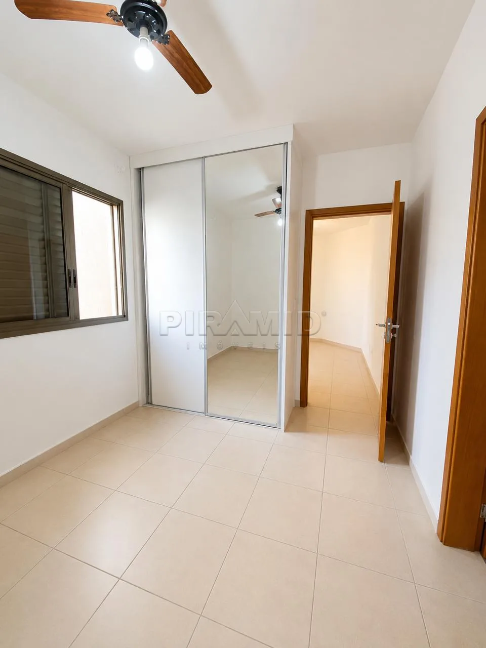 Comprar Apartamento / Padr&atilde;o em Ribeir&atilde;o Preto R$ 235.000,00 - Foto 2