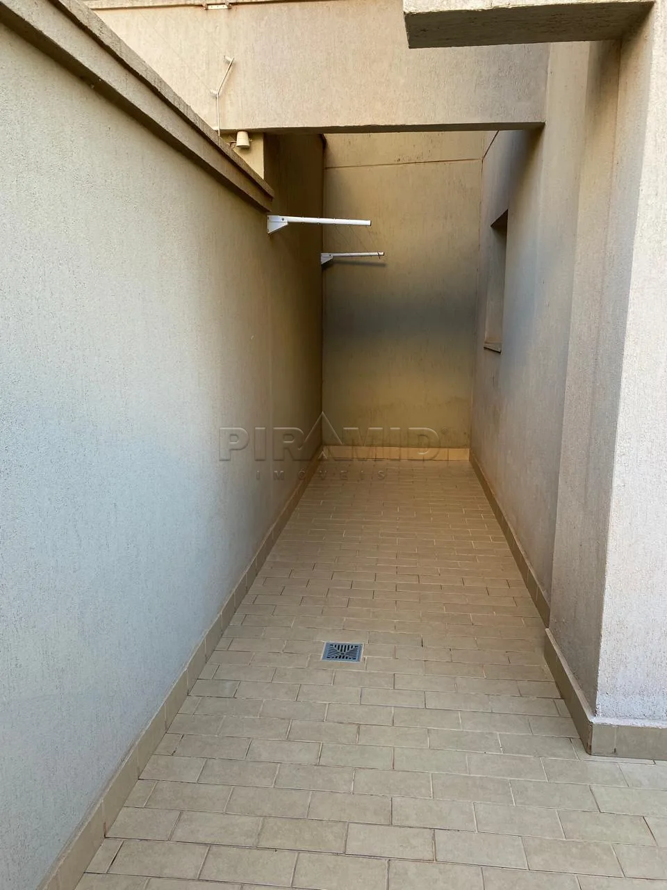 Alugar Apartamento / Padr&atilde;o em Ribeir&atilde;o Preto R$ 1.200,00 - Foto 6