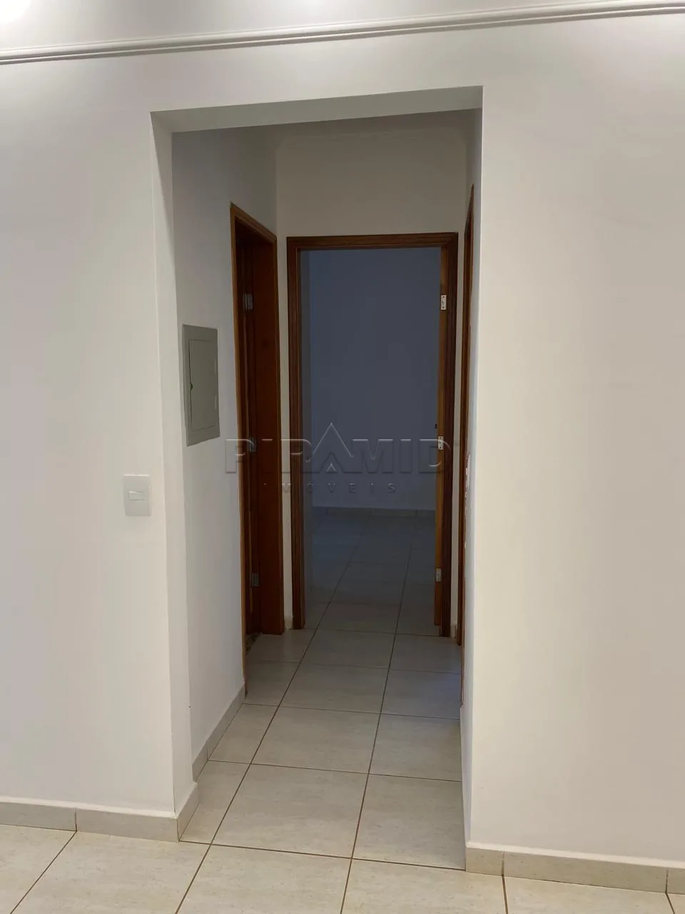 Alugar Apartamento / Padr&atilde;o em Ribeir&atilde;o Preto R$ 1.200,00 - Foto 7