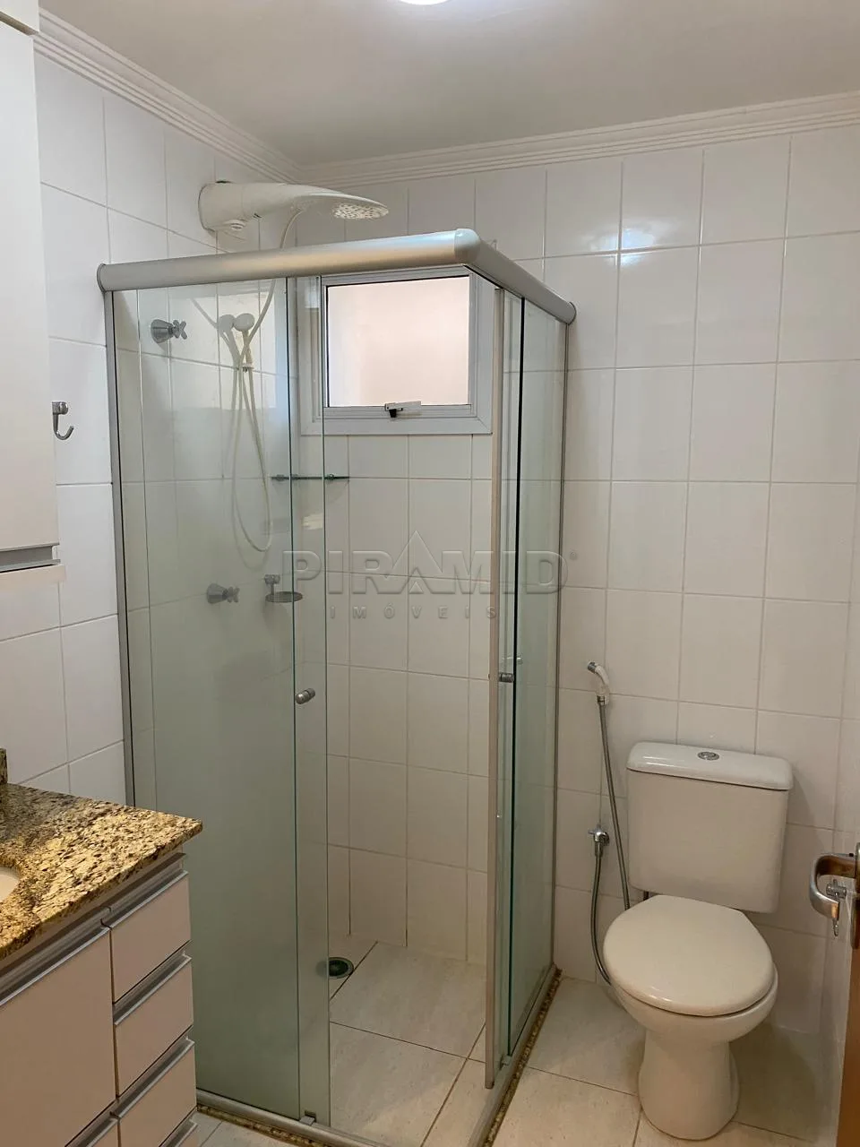 Alugar Apartamento / Padr&atilde;o em Ribeir&atilde;o Preto R$ 1.200,00 - Foto 8