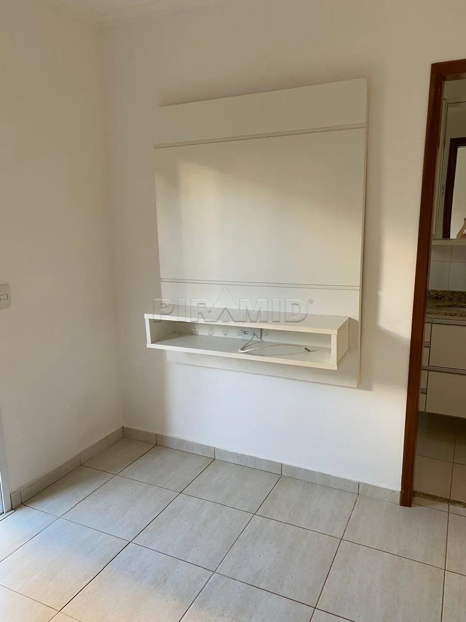 Alugar Apartamento / Padr&atilde;o em Ribeir&atilde;o Preto R$ 1.200,00 - Foto 10