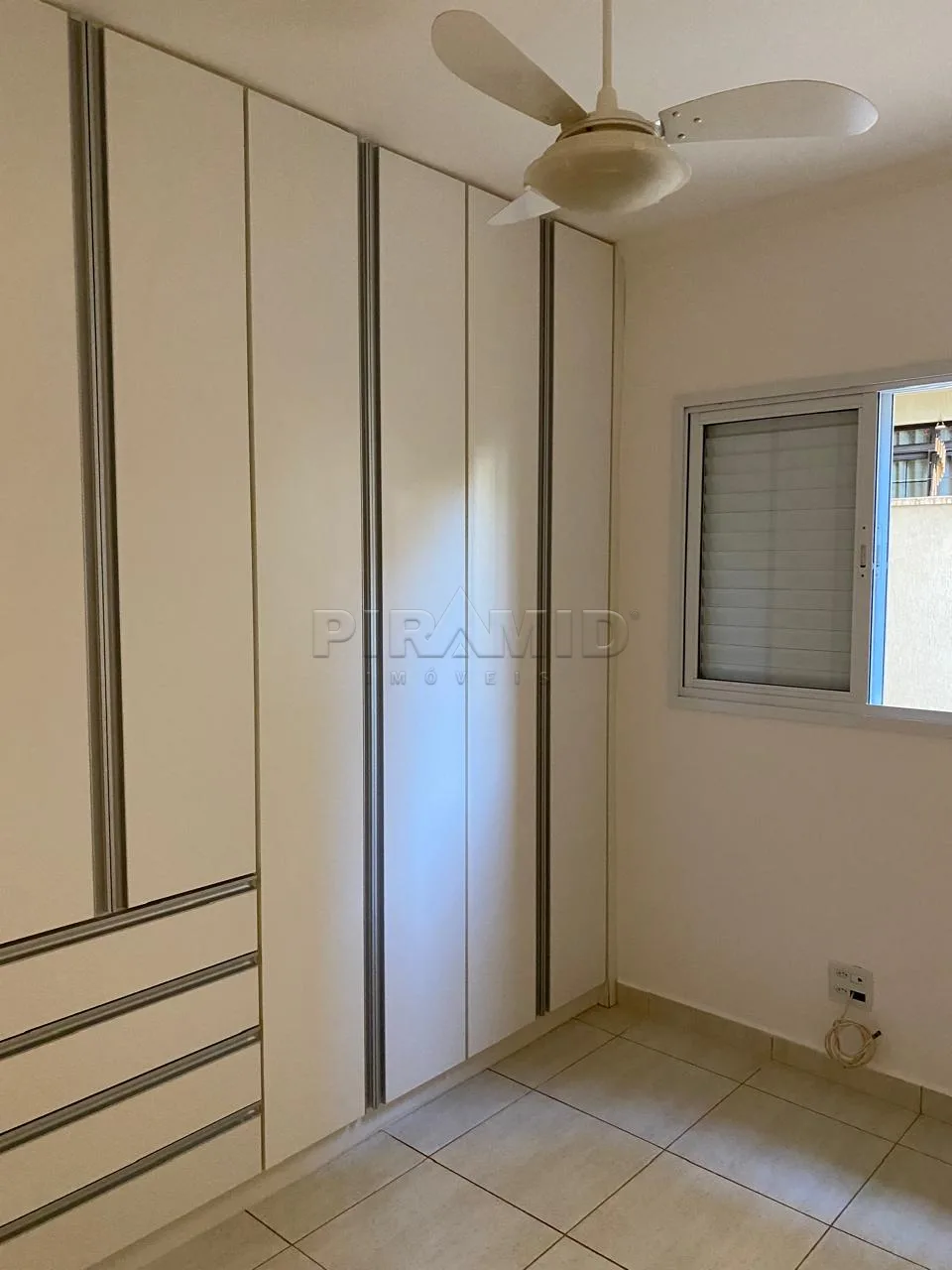 Alugar Apartamento / Padr&atilde;o em Ribeir&atilde;o Preto R$ 1.200,00 - Foto 12