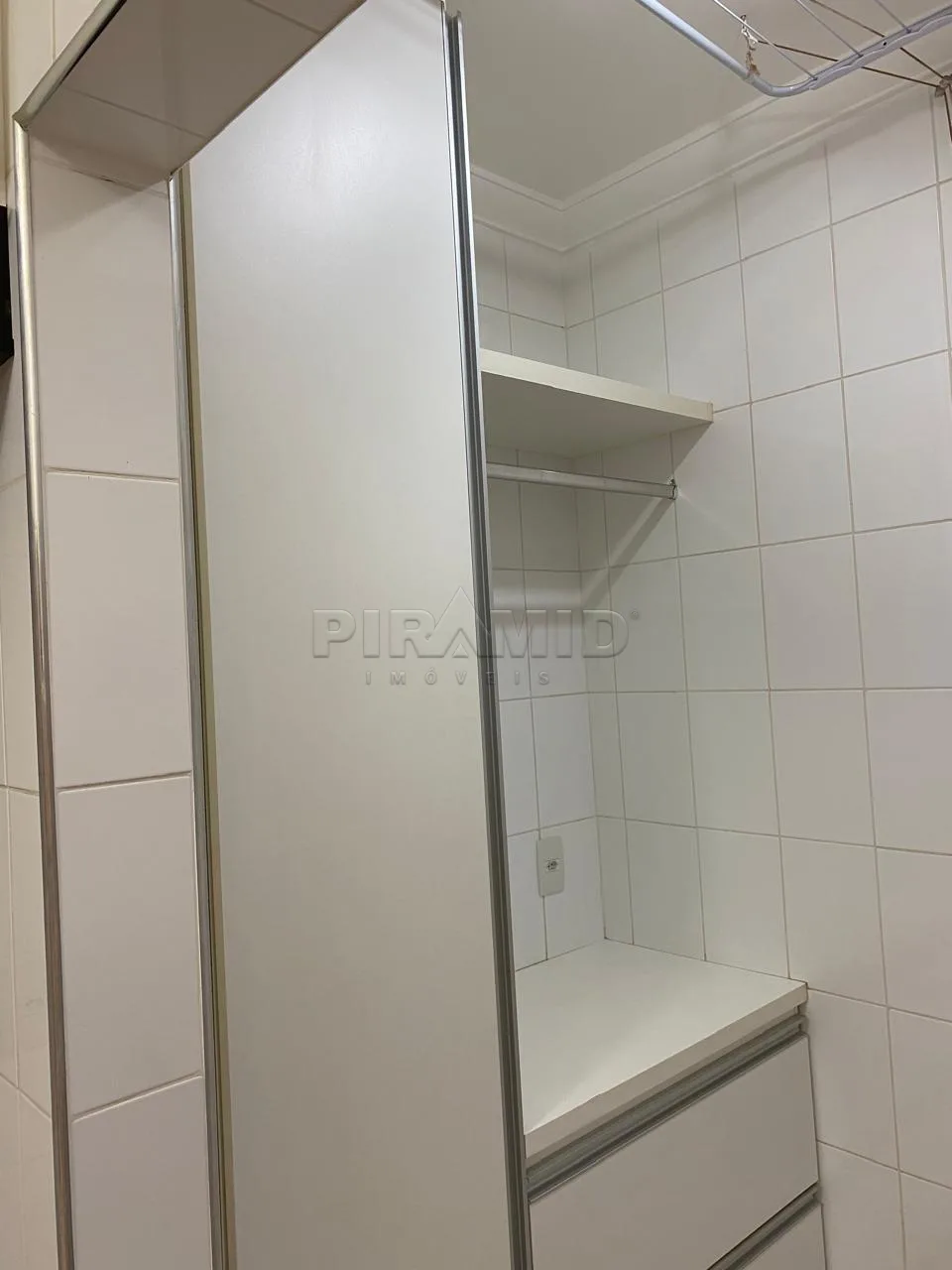 Alugar Apartamento / Padr&atilde;o em Ribeir&atilde;o Preto R$ 1.200,00 - Foto 17