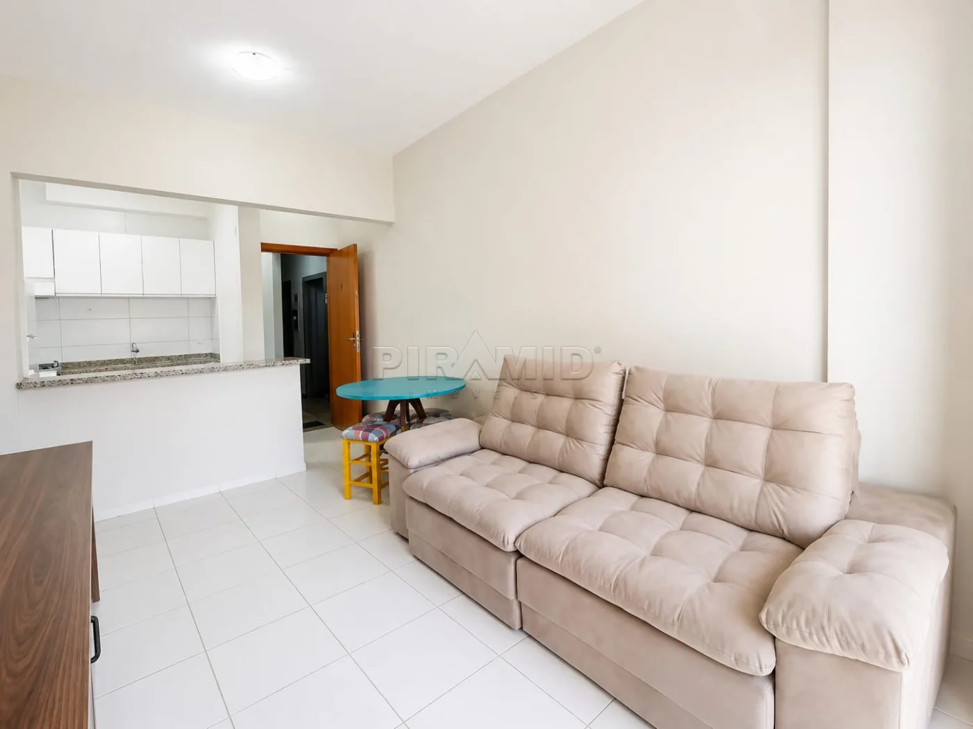 Alugar Apartamento / Padr&atilde;o em Ribeir&atilde;o Preto R$ 2.000,00 - Foto 3