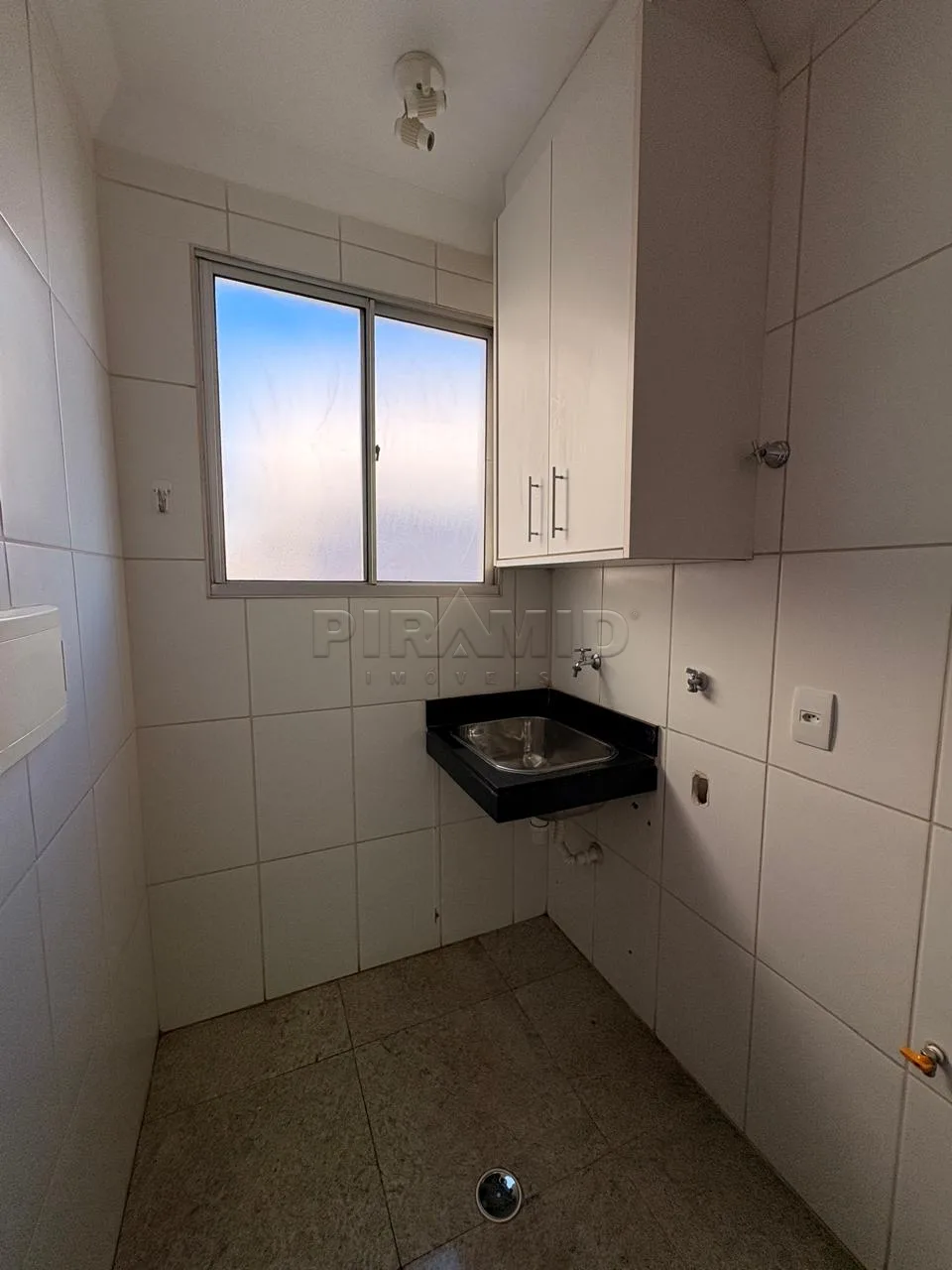 Alugar Apartamento / Padr&atilde;o em Ribeir&atilde;o Preto R$ 1.800,00 - Foto 8