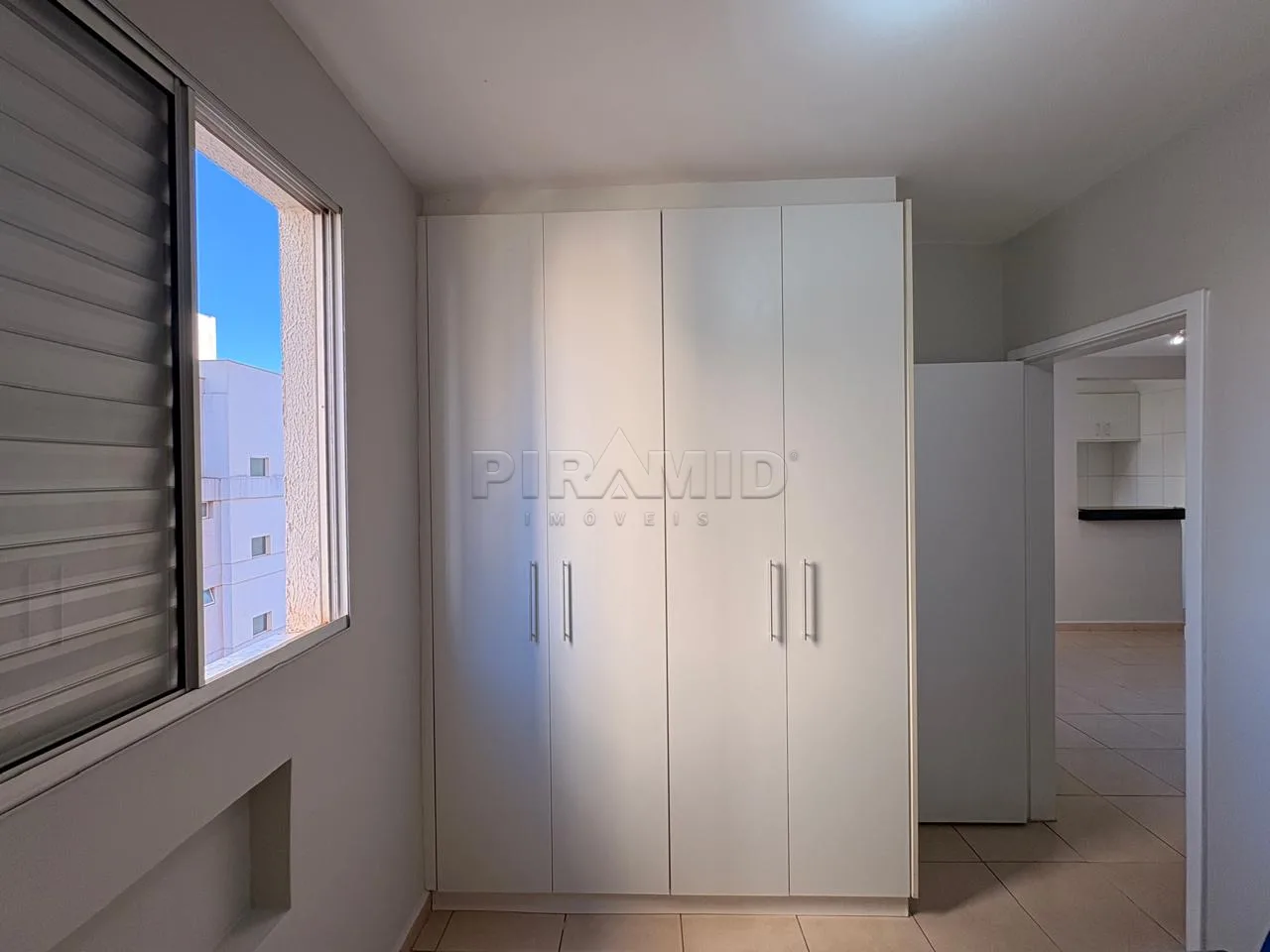 Alugar Apartamento / Padr&atilde;o em Ribeir&atilde;o Preto R$ 1.800,00 - Foto 13