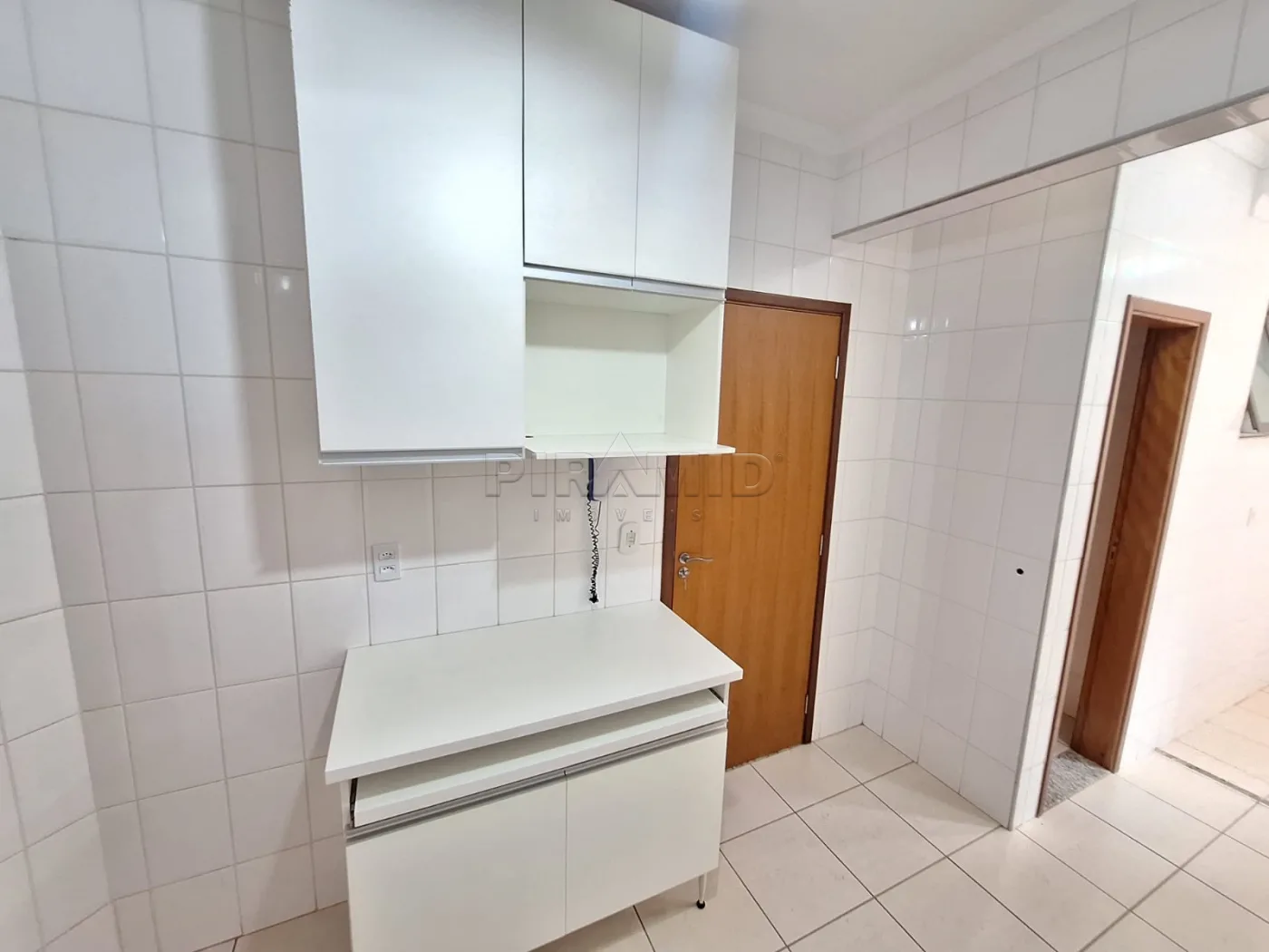 Alugar Apartamento / Padr&atilde;o em Ribeir&atilde;o Preto R$ 3.800,00 - Foto 16