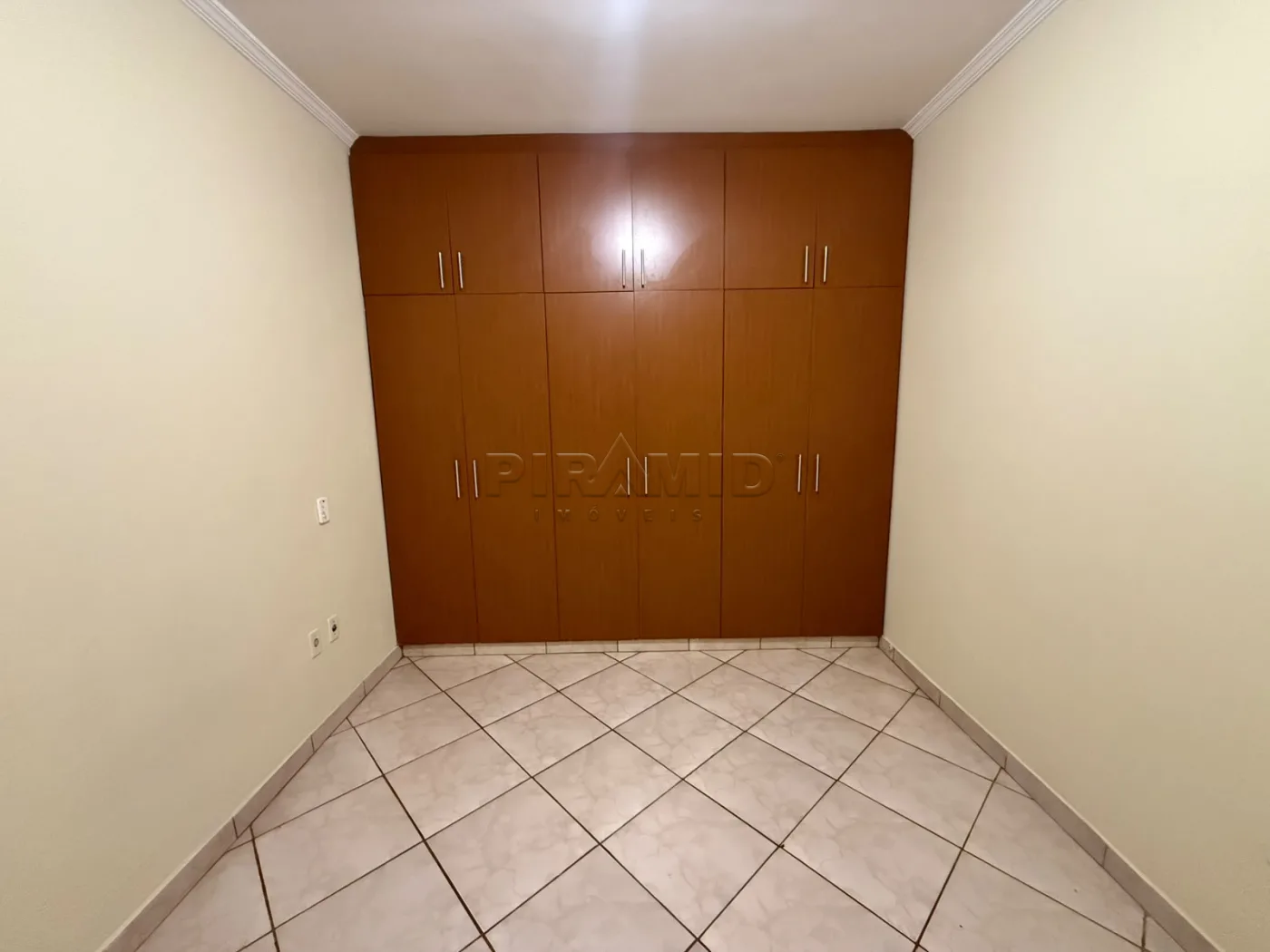 Alugar Casa / Padr&atilde;o em Ribeir&atilde;o Preto R$ 2.800,00 - Foto 16