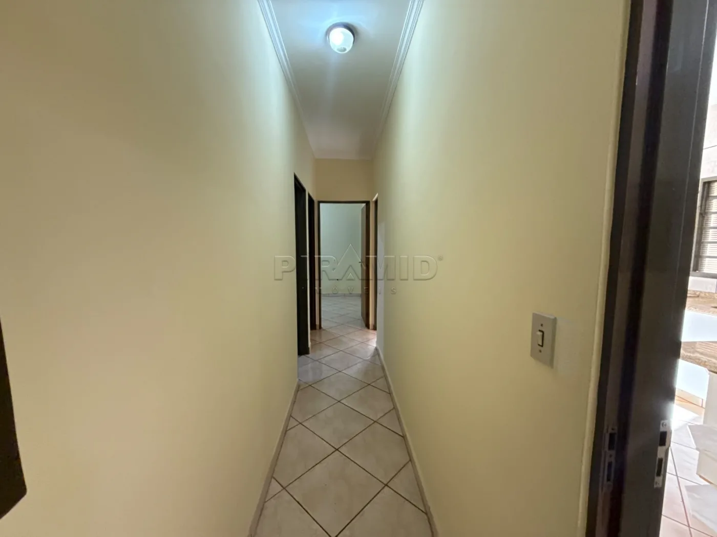 Alugar Casa / Padr&atilde;o em Ribeir&atilde;o Preto R$ 2.800,00 - Foto 20