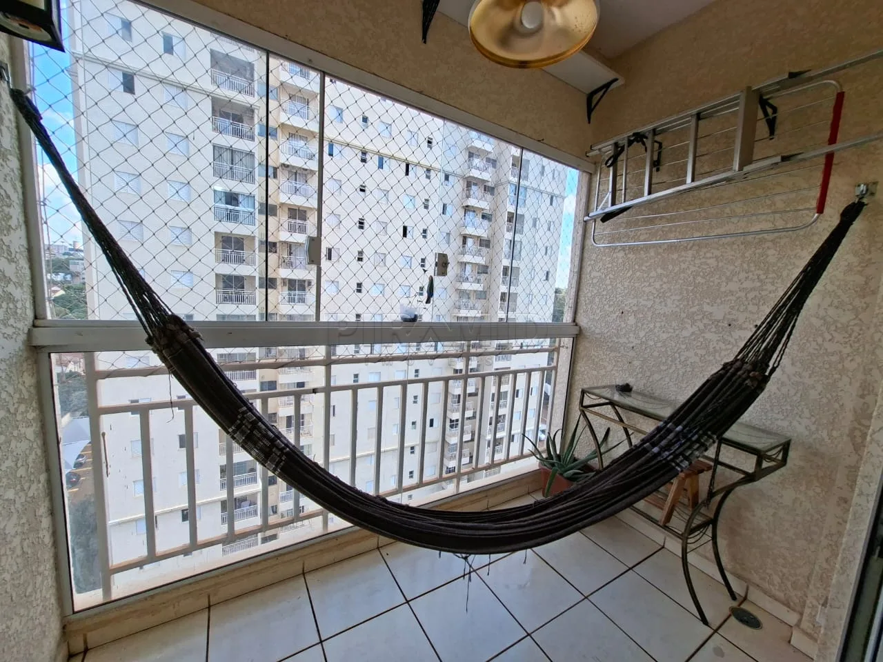 Alugar Apartamento / Padr&atilde;o em Ribeir&atilde;o Preto R$ 990,00 - Foto 4