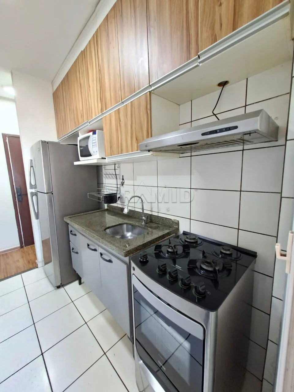 Alugar Apartamento / Padr&atilde;o em Ribeir&atilde;o Preto R$ 990,00 - Foto 10