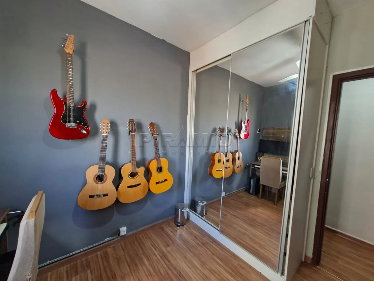 Alugar Apartamento / Padr&atilde;o em Ribeir&atilde;o Preto R$ 990,00 - Foto 17