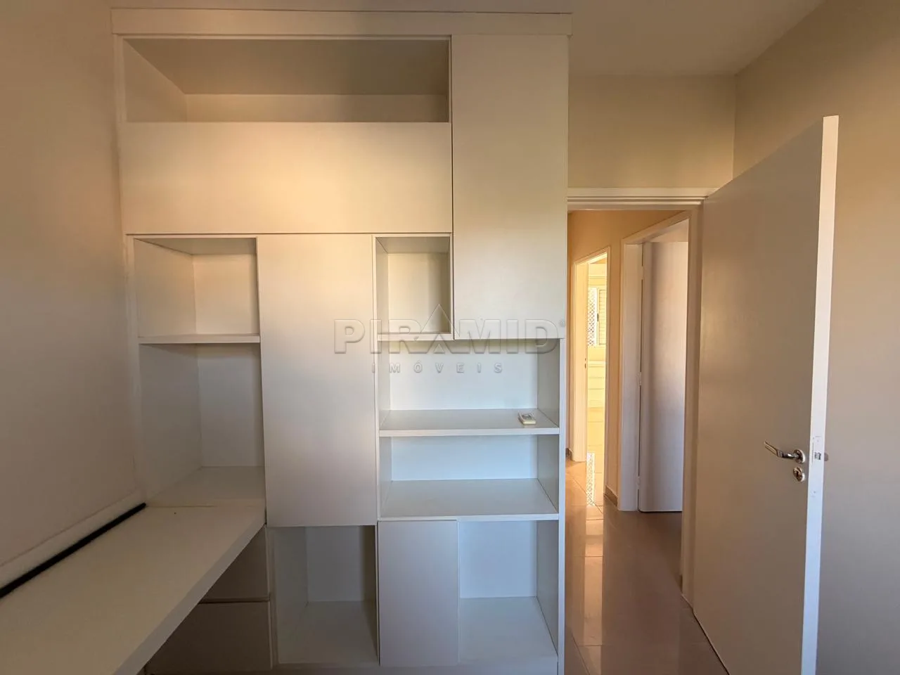 Alugar Casa / Condom&iacute;nio em Ribeir&atilde;o Preto R$ 4.500,00 - Foto 32