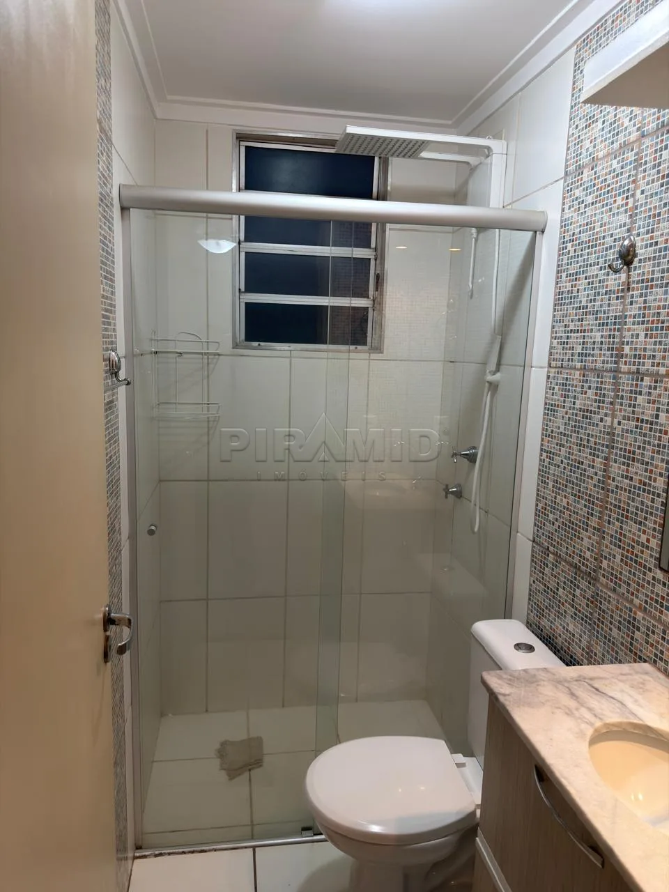 Alugar Apartamento / Padr&atilde;o em Ribeir&atilde;o Preto R$ 850,00 - Foto 9