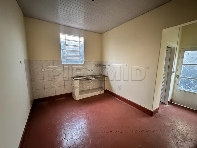 Alugar Casa / Padr&atilde;o em Ribeir&atilde;o Preto R$ 1.000,00 - Foto 8