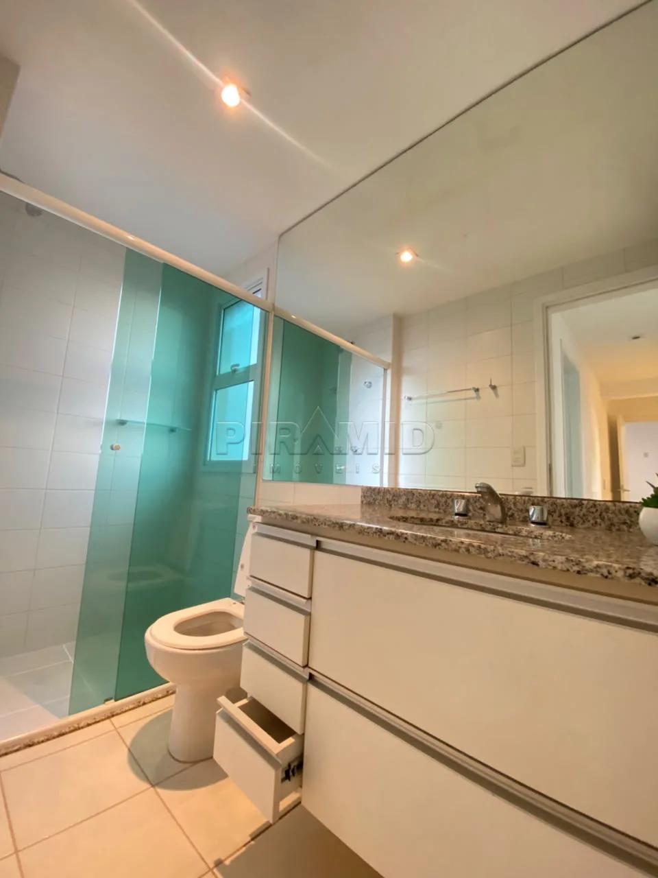 Alugar Apartamento / Padr&atilde;o em Ribeir&atilde;o Preto R$ 3.990,00 - Foto 21