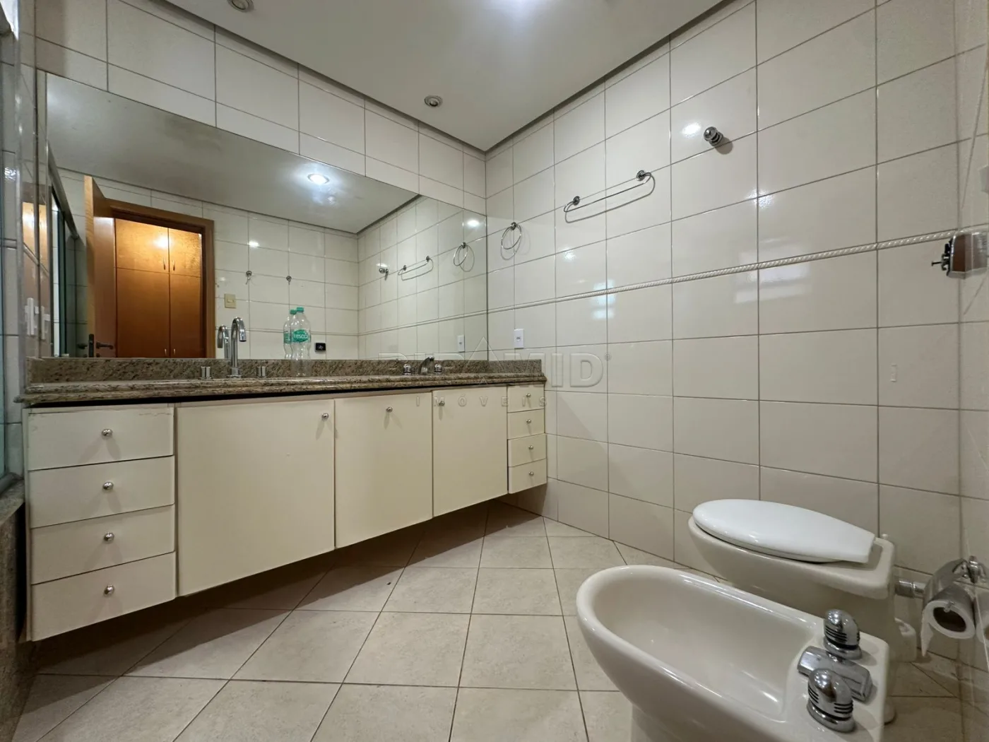 Alugar Apartamento / Padr&atilde;o em Ribeir&atilde;o Preto R$ 3.300,00 - Foto 12