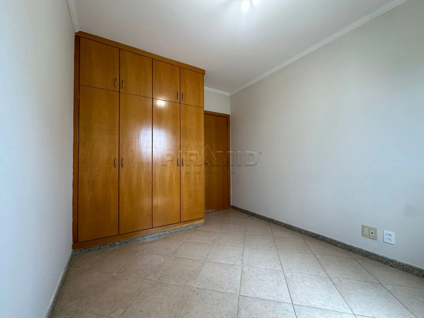 Alugar Apartamento / Padr&atilde;o em Ribeir&atilde;o Preto R$ 3.300,00 - Foto 17