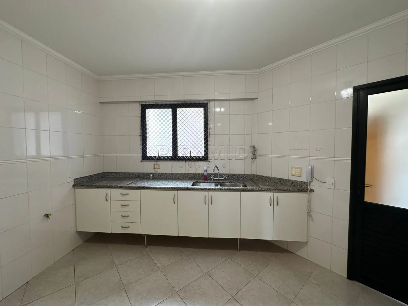 Alugar Apartamento / Padr&atilde;o em Ribeir&atilde;o Preto R$ 3.300,00 - Foto 22