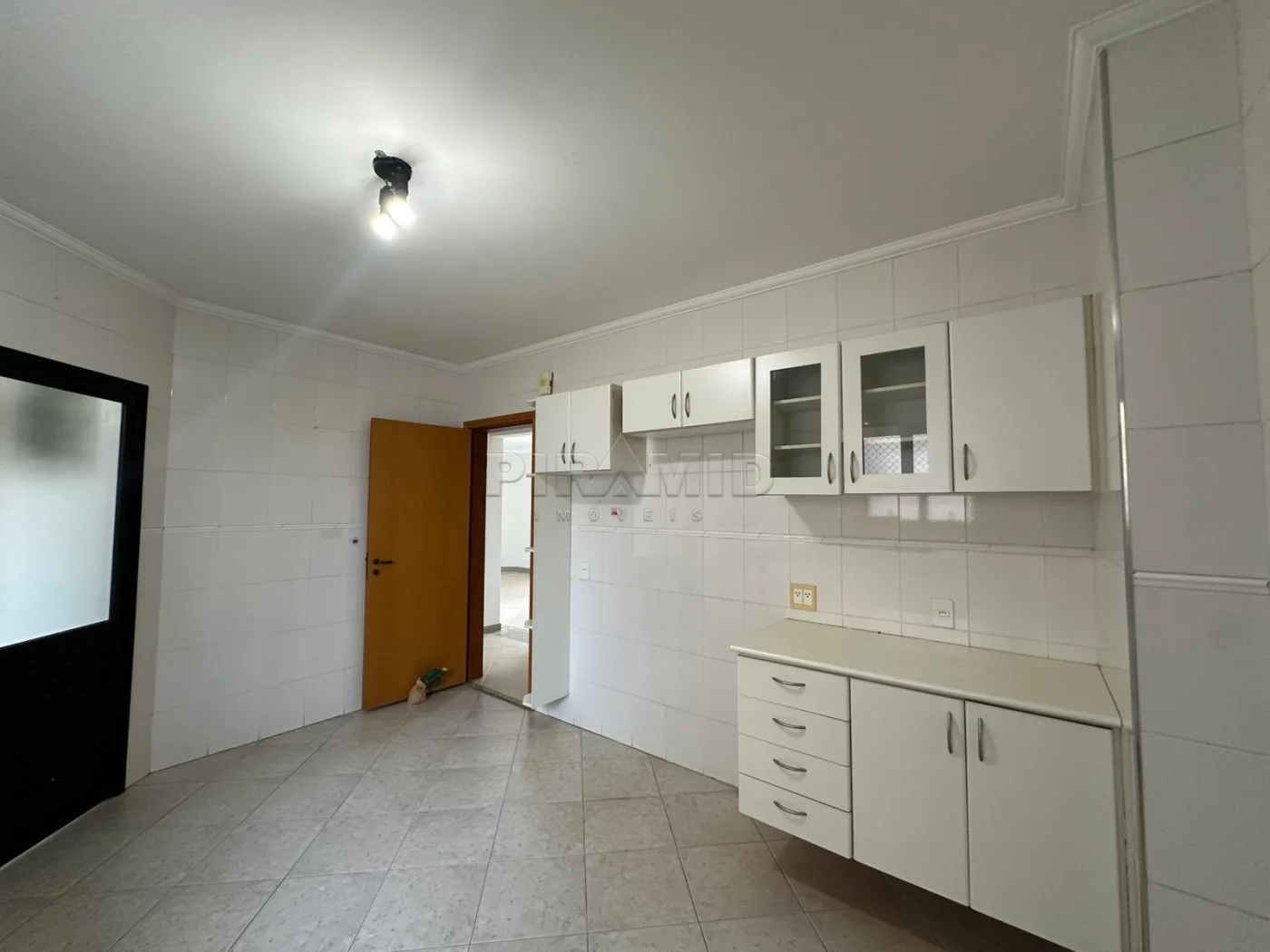 Alugar Apartamento / Padr&atilde;o em Ribeir&atilde;o Preto R$ 3.300,00 - Foto 23