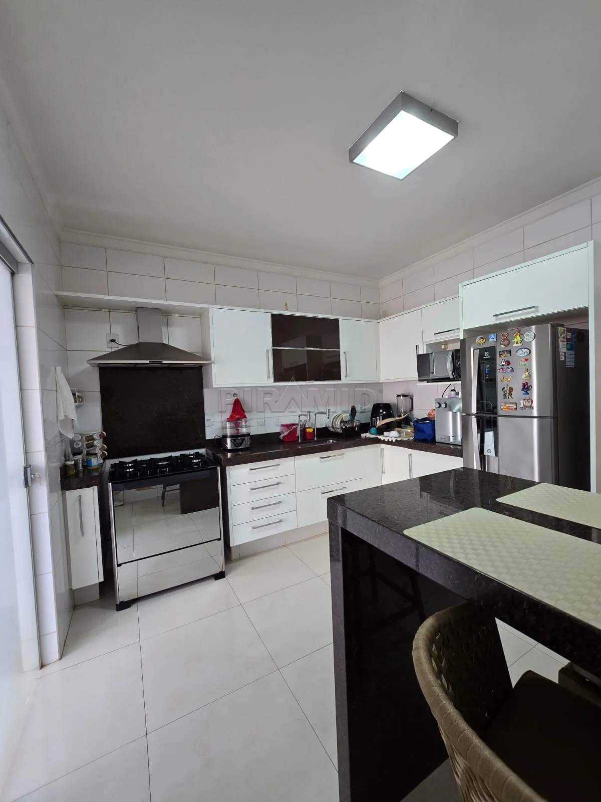 Comprar Casa / Padr&atilde;o em Ribeir&atilde;o Preto R$ 1.090.000,00 - Foto 11