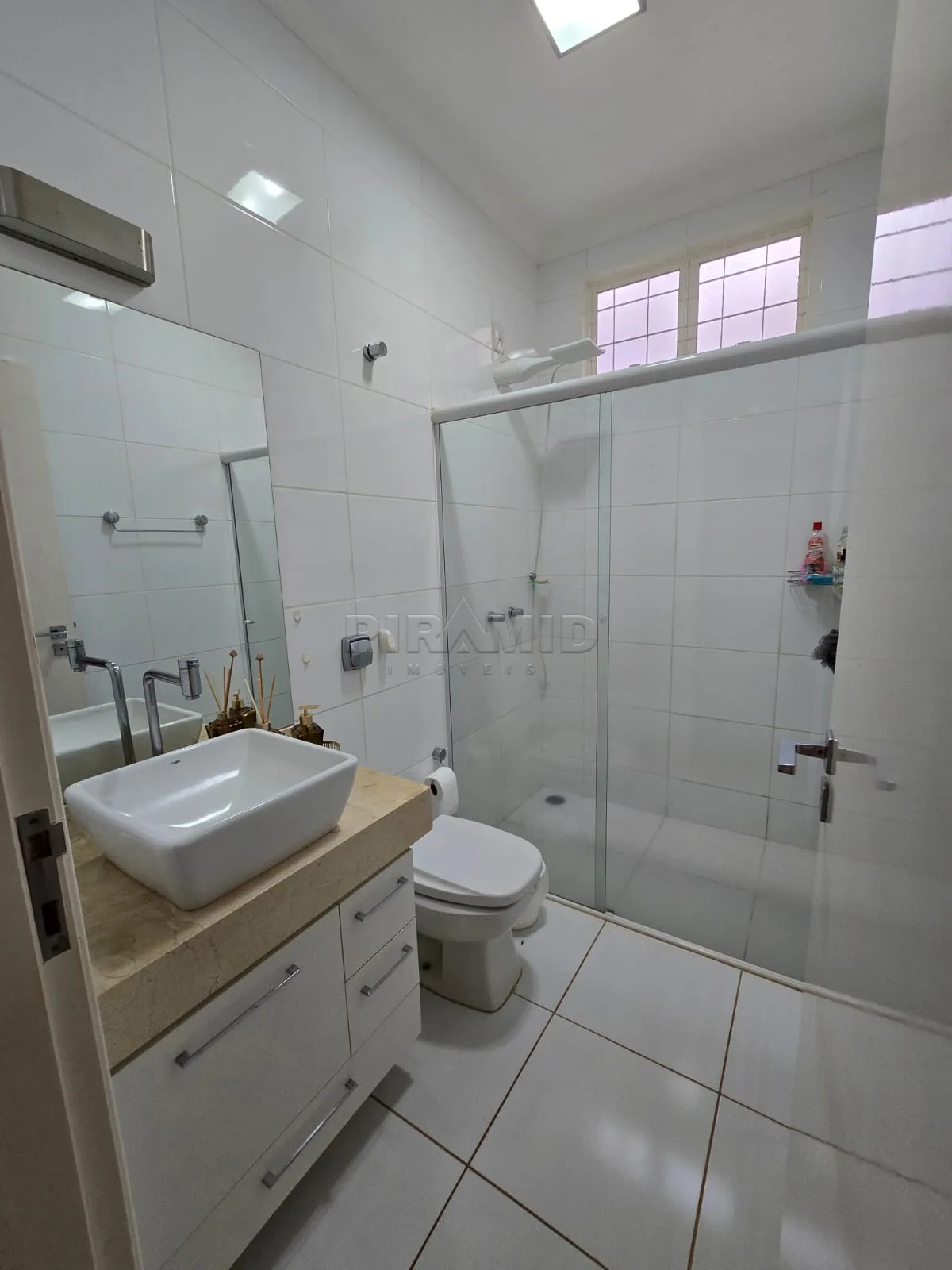 Comprar Casa / Padr&atilde;o em Ribeir&atilde;o Preto R$ 1.090.000,00 - Foto 16