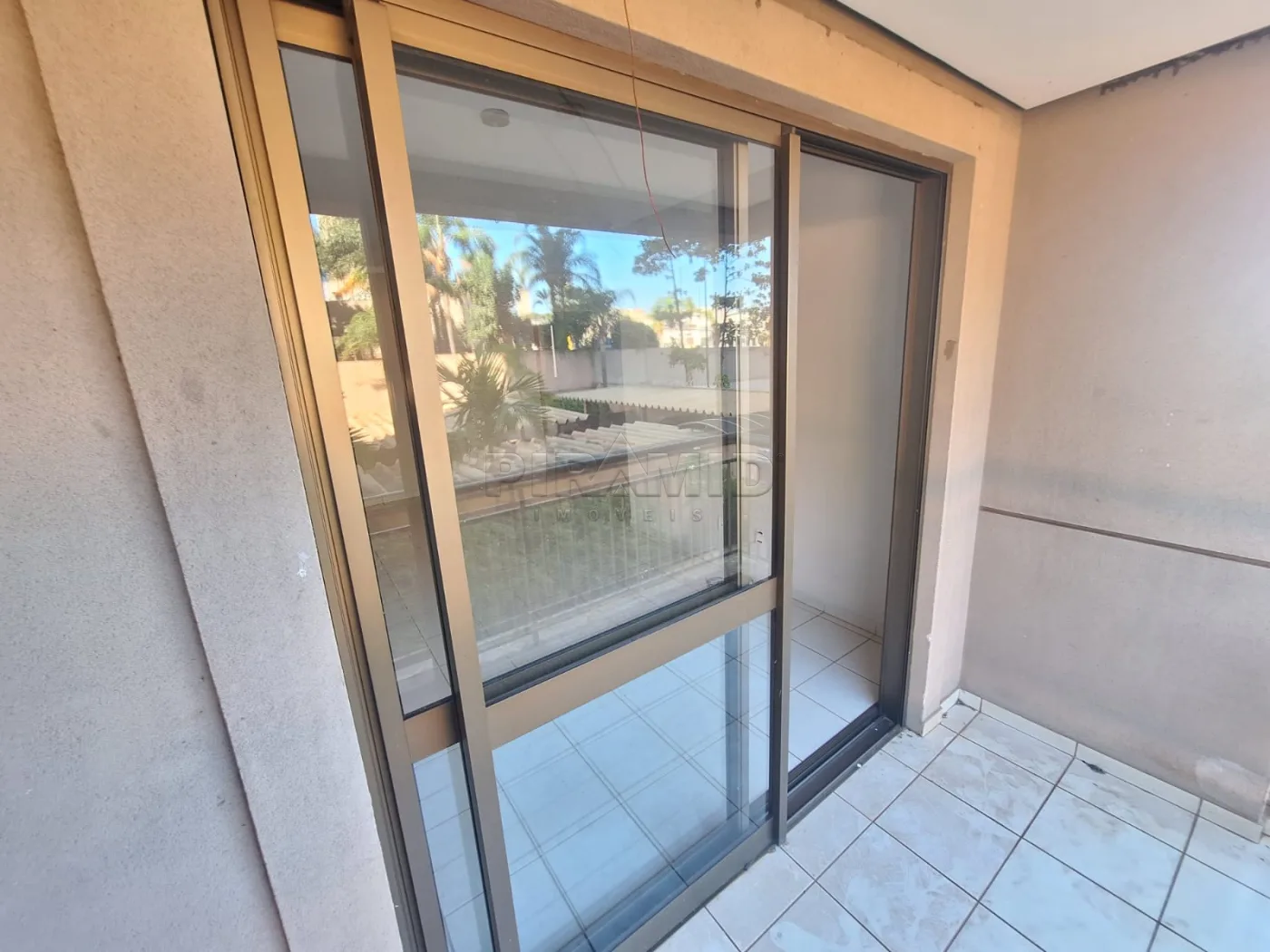 Alugar Apartamento / Padr&atilde;o em Ribeir&atilde;o Preto R$ 2.000,00 - Foto 4