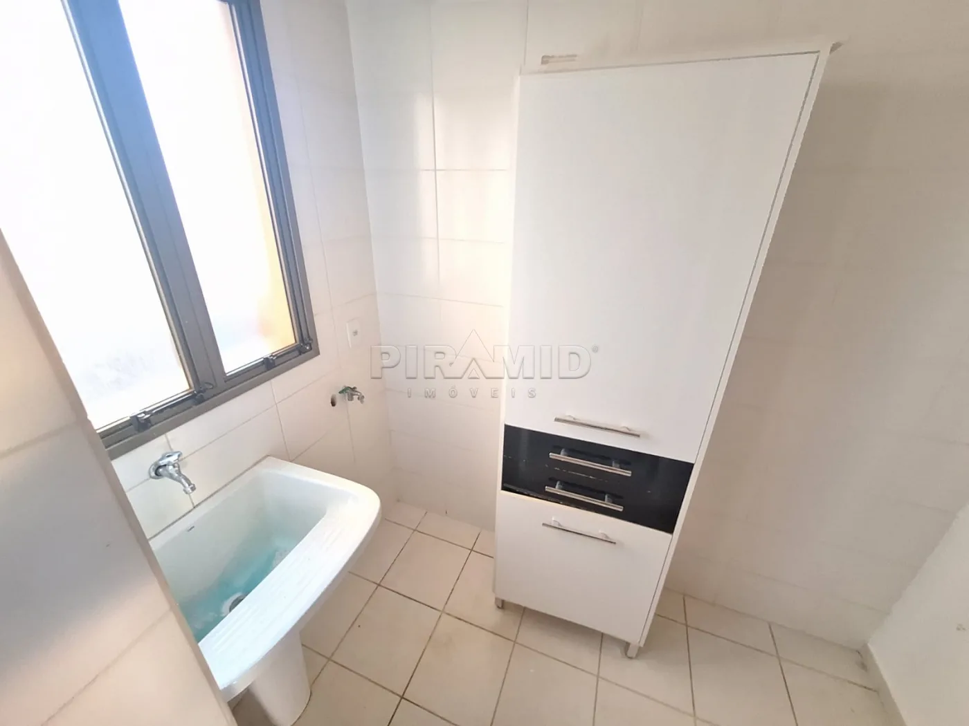 Alugar Apartamento / Padr&atilde;o em Ribeir&atilde;o Preto R$ 2.000,00 - Foto 18