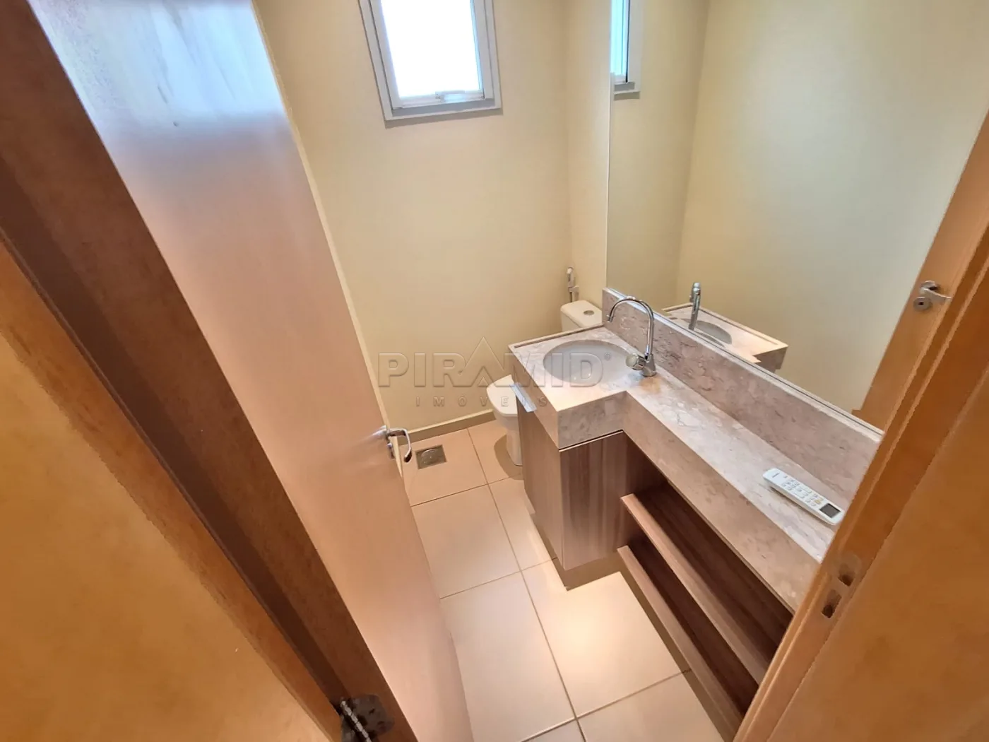 Alugar Apartamento / Padr&atilde;o em Ribeir&atilde;o Preto R$ 3.000,00 - Foto 4