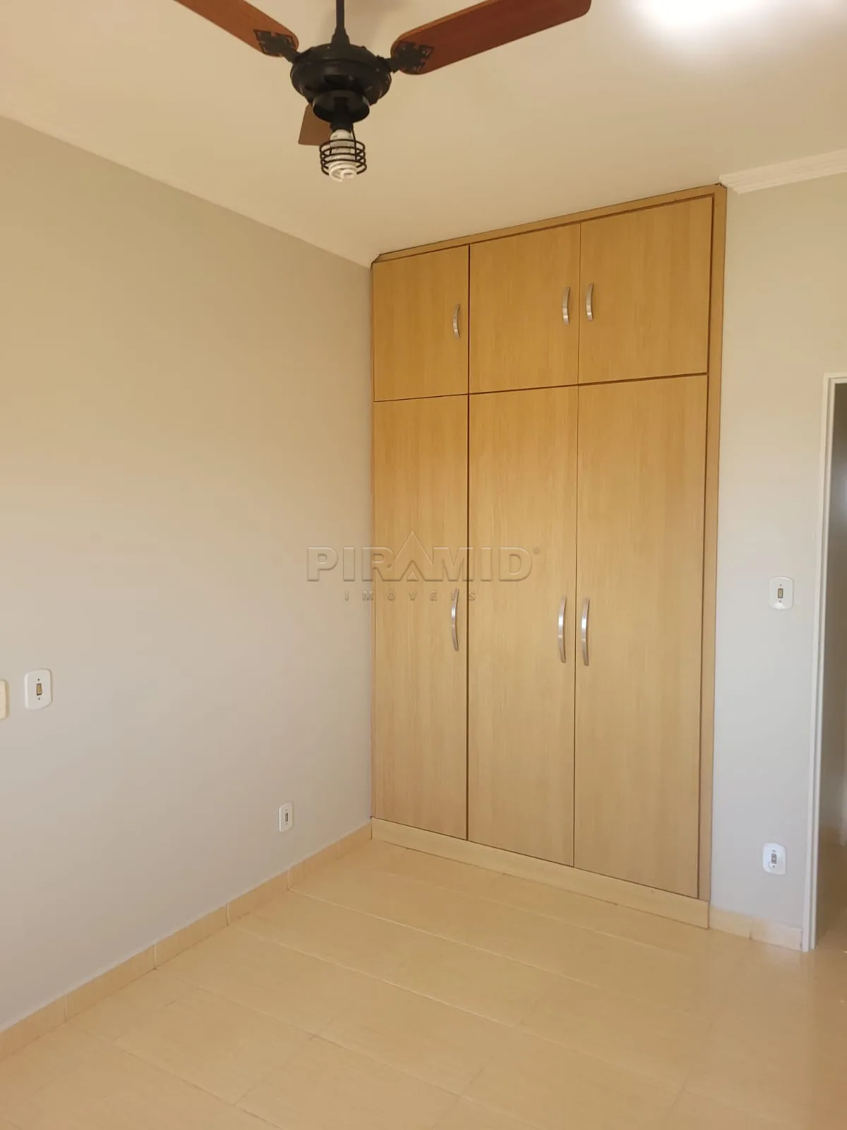 Alugar Apartamento / Padr&atilde;o em Ribeir&atilde;o Preto R$ 2.500,00 - Foto 15