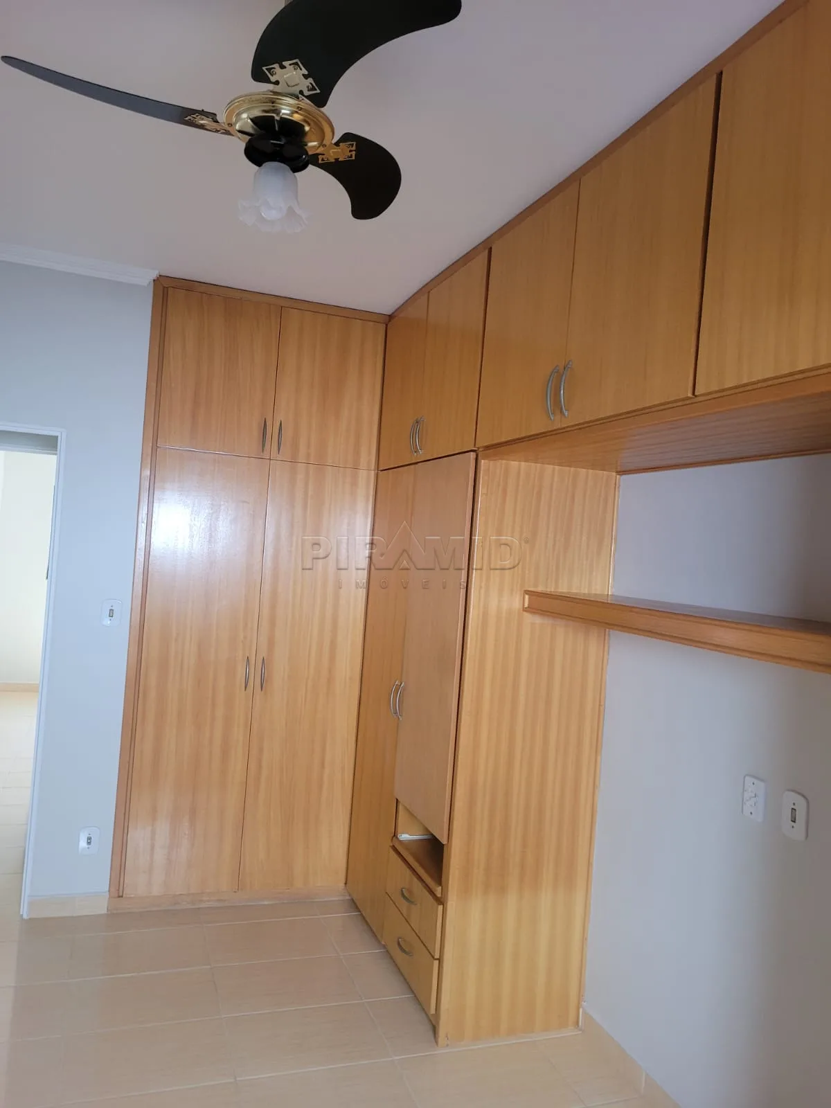 Alugar Apartamento / Padr&atilde;o em Ribeir&atilde;o Preto R$ 2.500,00 - Foto 18