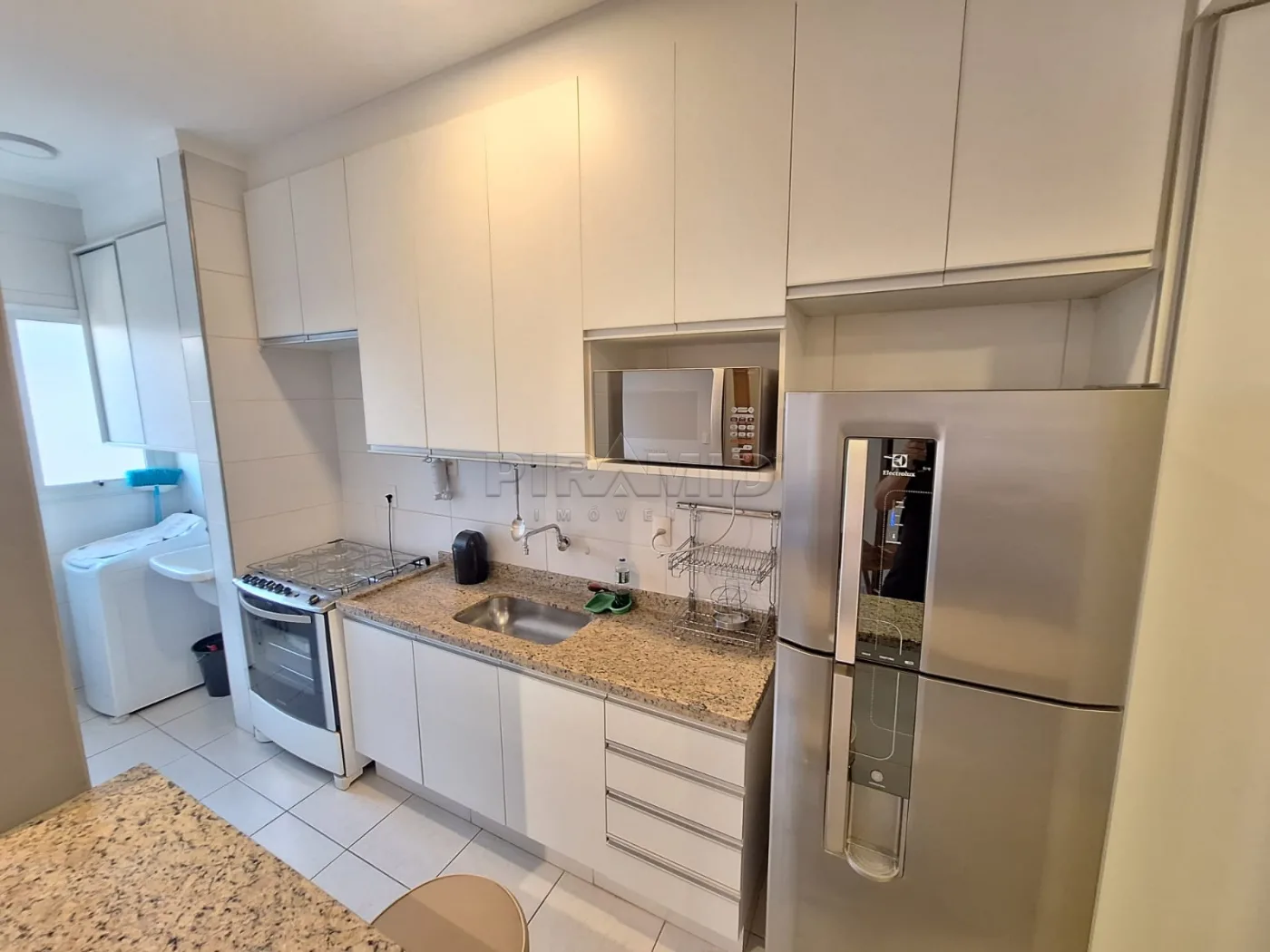 Alugar Apartamento / Padr&atilde;o em Ribeir&atilde;o Preto R$ 1.700,00 - Foto 12