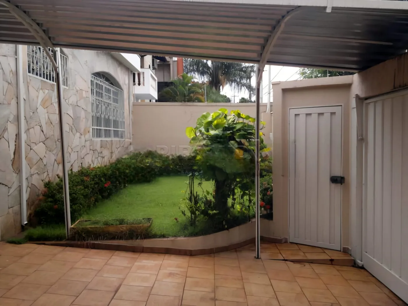 Alugar Casa / Padr&atilde;o em Ribeir&atilde;o Preto R$ 5.500,00 - Foto 2