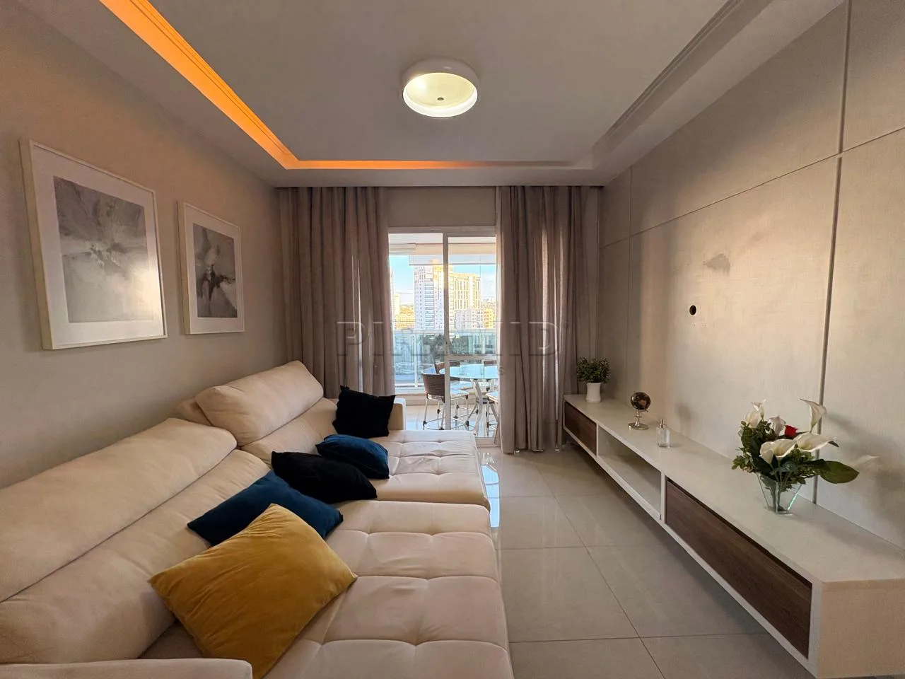Alugar Apartamento / Padr&atilde;o em Ribeir&atilde;o Preto R$ 4.000,00 - Foto 1