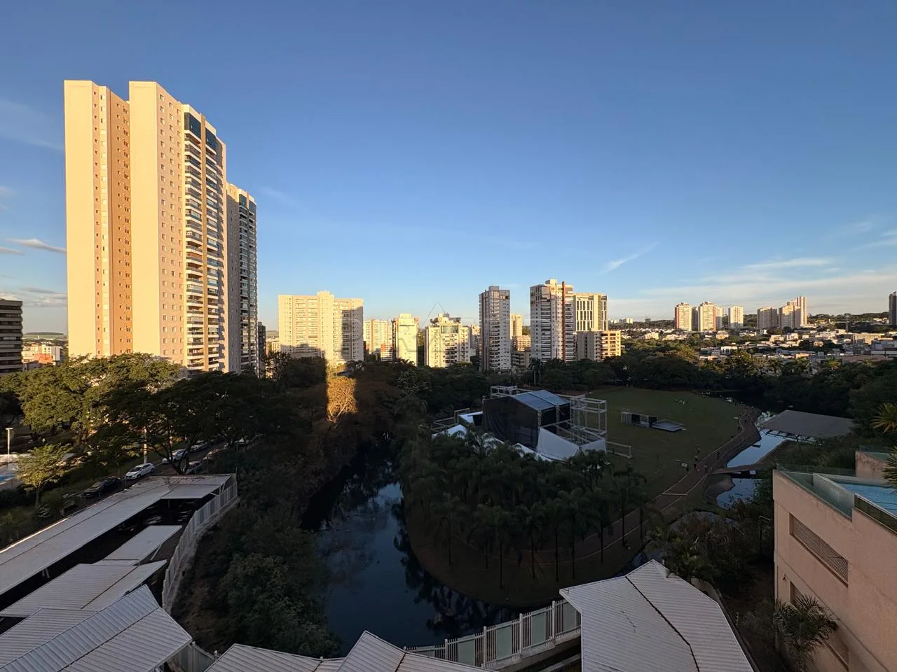 Alugar Apartamento / Padr&atilde;o em Ribeir&atilde;o Preto R$ 4.000,00 - Foto 11
