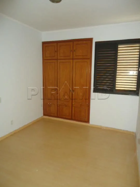 Alugar Apartamento / Padr&atilde;o em Ribeir&atilde;o Preto R$ 1.700,00 - Foto 3