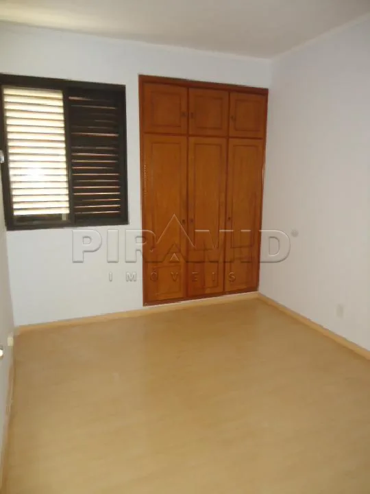 Alugar Apartamento / Padr&atilde;o em Ribeir&atilde;o Preto R$ 1.700,00 - Foto 5