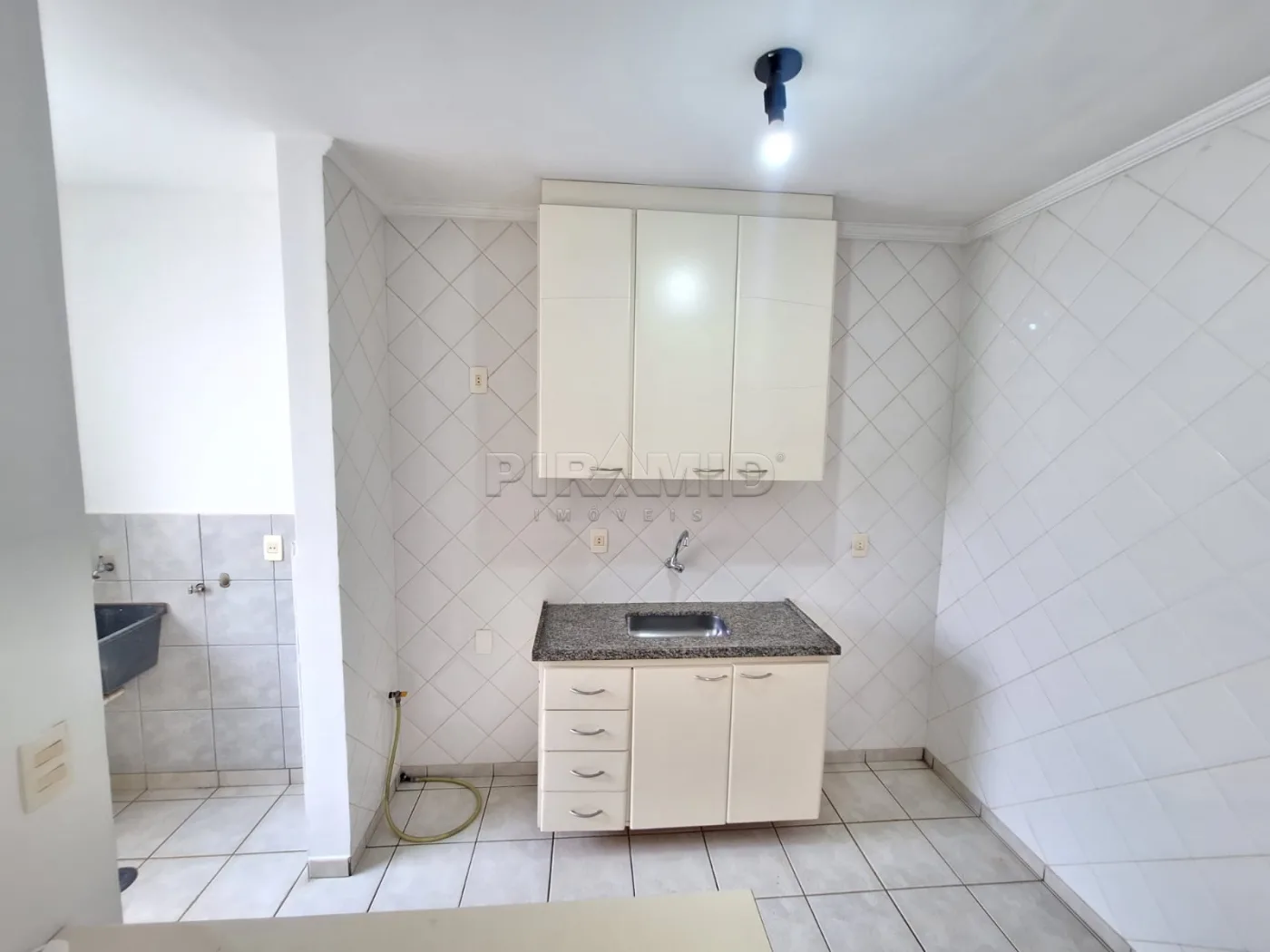 Alugar Apartamento / Padr&atilde;o em Ribeir&atilde;o Preto R$ 1.800,00 - Foto 9