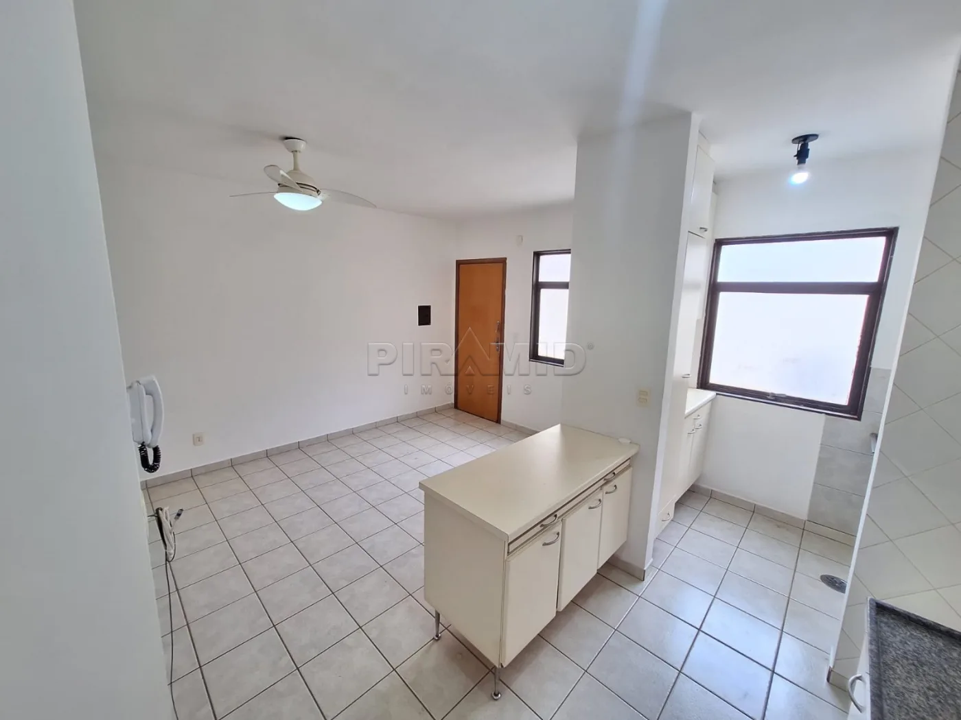 Alugar Apartamento / Padr&atilde;o em Ribeir&atilde;o Preto R$ 1.800,00 - Foto 11