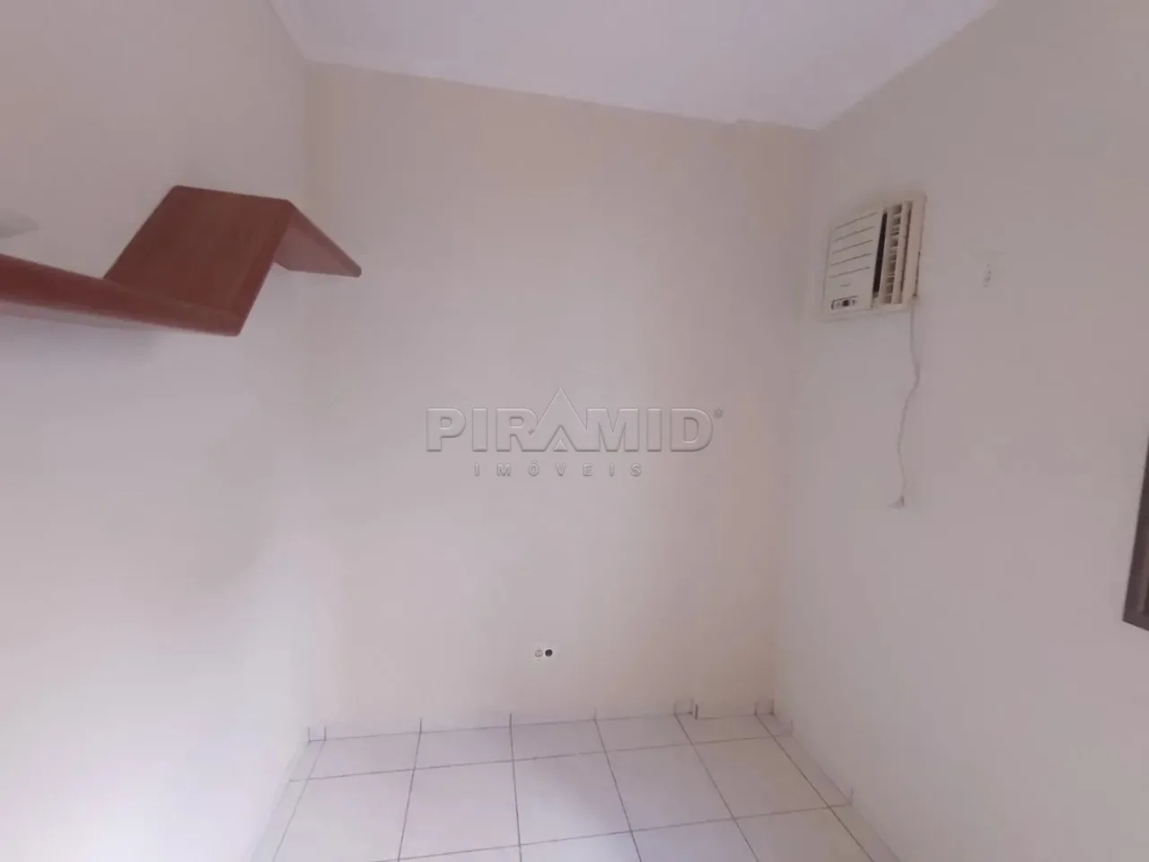 Alugar Apartamento / Padr&atilde;o em Ribeir&atilde;o Preto R$ 1.800,00 - Foto 3